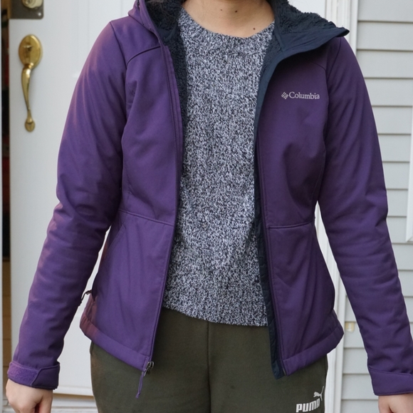 Women's Columbia Jacket - Picture 3 of 9